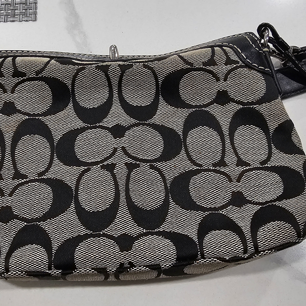 Stylish Black and White Designer Women's Bag